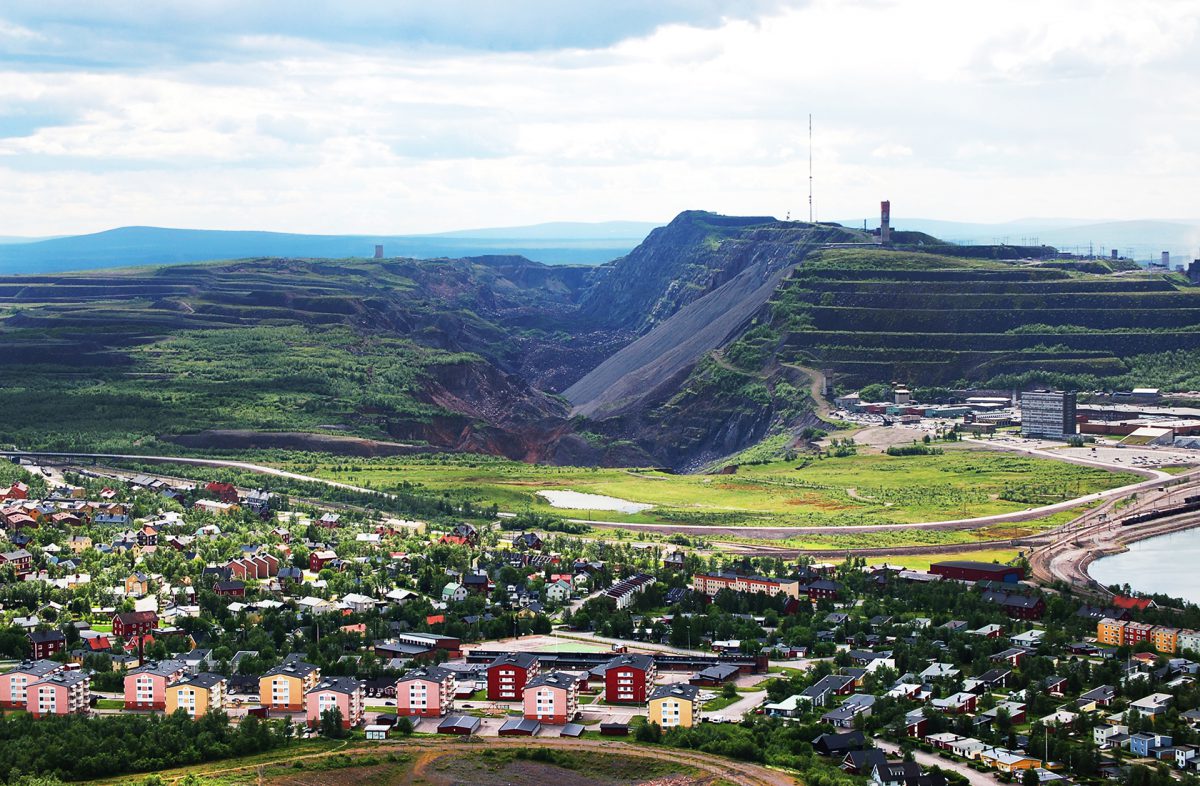 kiruna sin nieve-perspectiva del pueblo y la mina